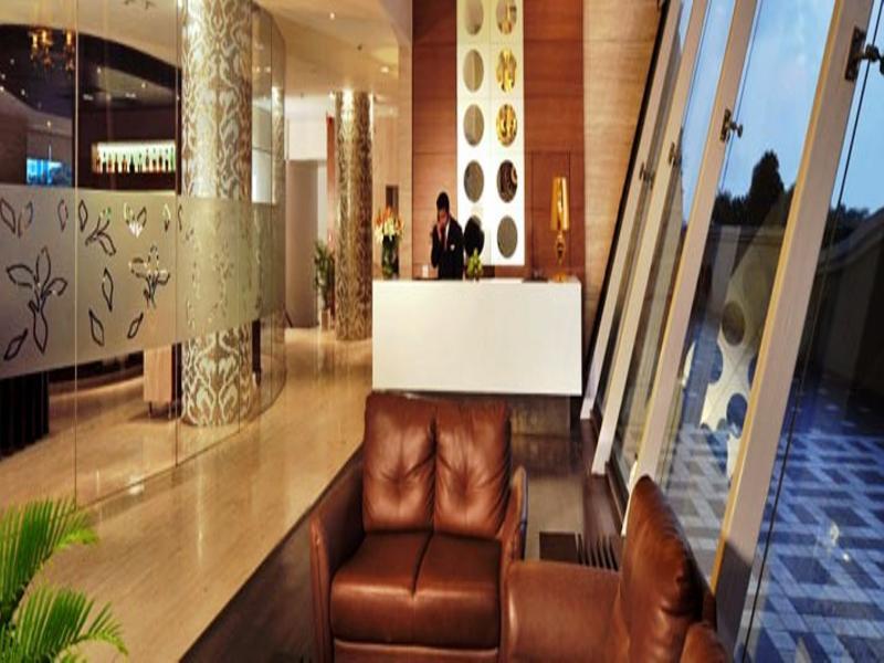 Majestic Court Sarovar Portico Nova Bombaim Exterior foto